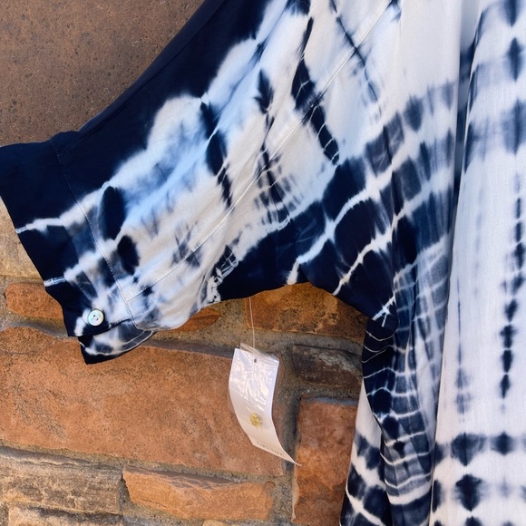 Karen Kane Blue and White Tie Dye Button Down Front Shirt Size 3X - Picture 10 of 16